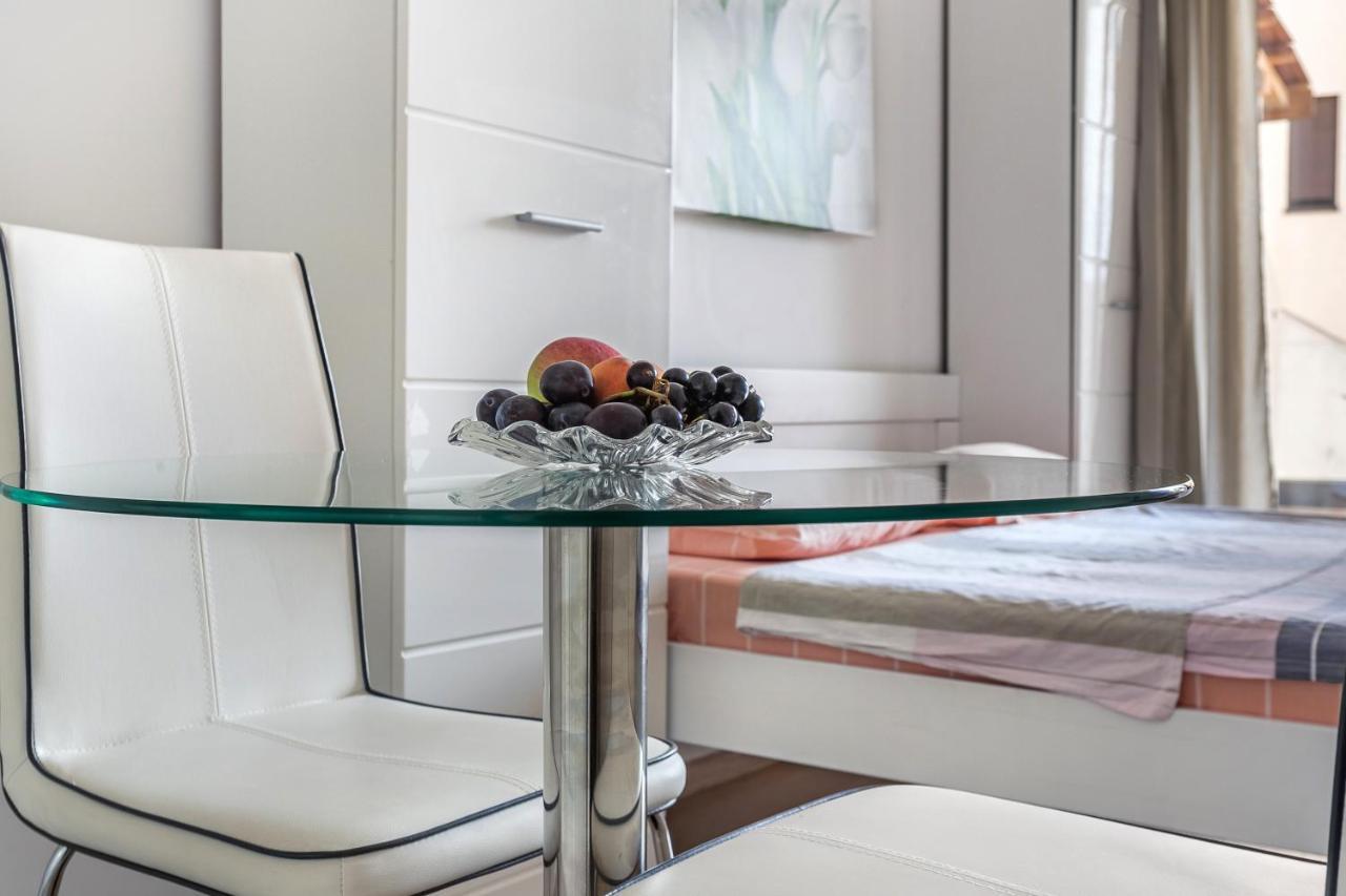 Apartments Beatrice Rafajlovići Εξωτερικό φωτογραφία